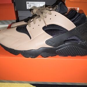 Nike Air Huarache limited "mushroom"